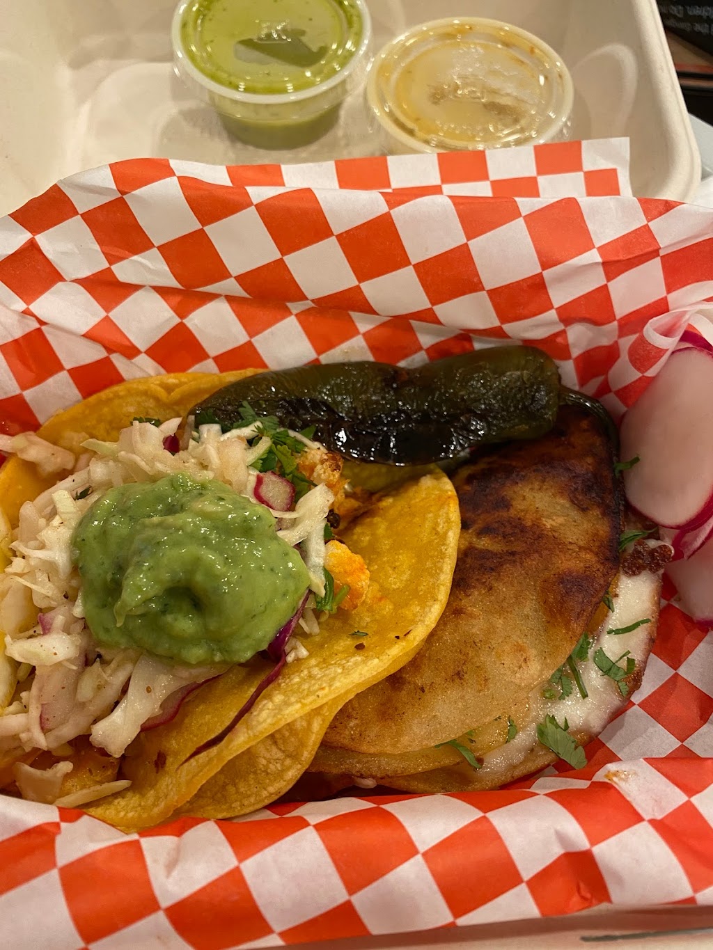 Daniels Kitchen truck | restaurant | 850 Woodside Rd, Redwood City, CA 94061, USA | 6508264407 OR +1 650-826-4407