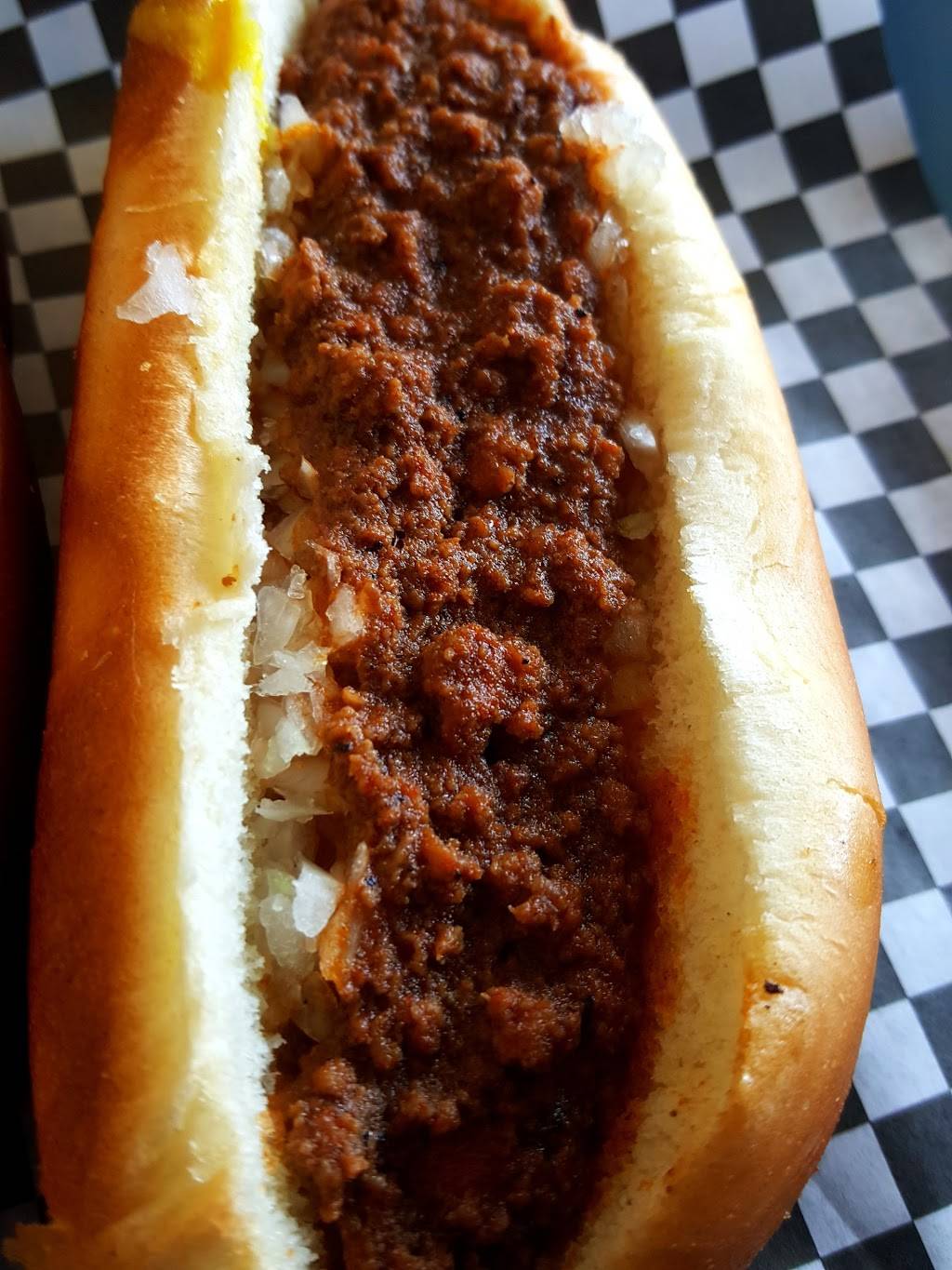 Roanoke Wiener Stand No. 2 | restaurant | 3601 Brandon Ave SW, Roanoke, VA 24018, USA | 5403450095 OR +1 540-345-0095