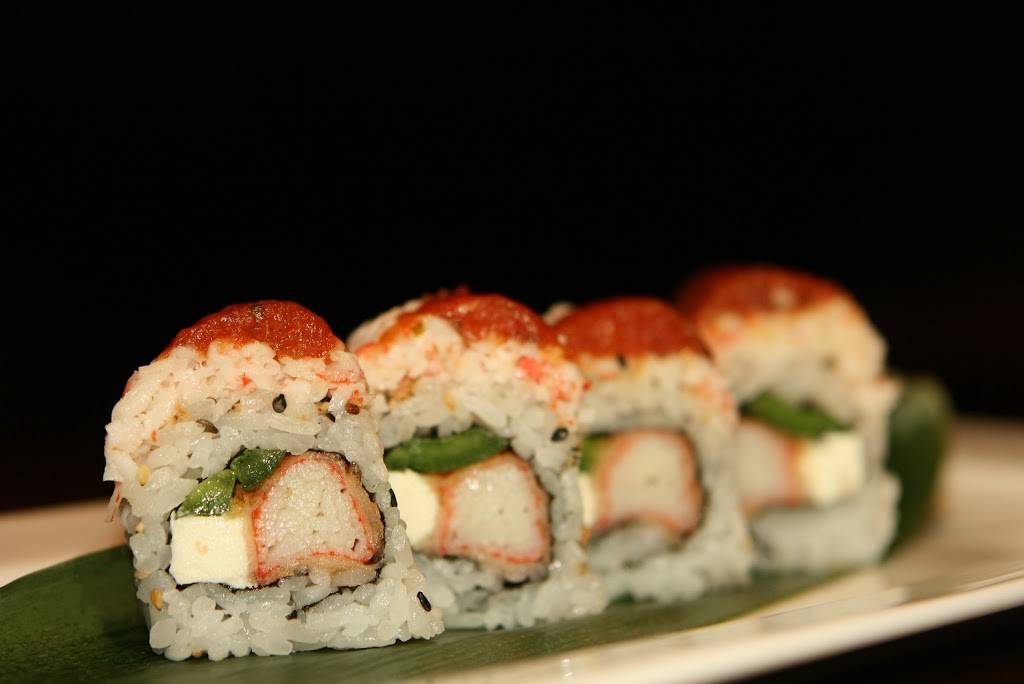 Sushi Maku | restaurant | 17721 Dallas Pkwy Suite 100, Dallas, TX 75287, USA | 9722484300 OR +1 972-248-4300