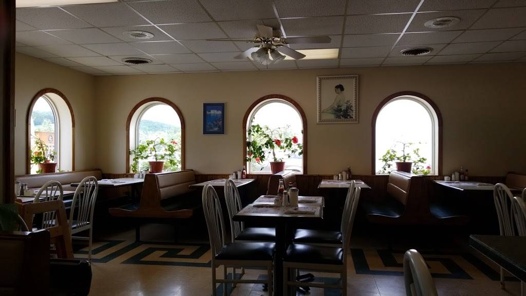 Georges Restaurant | restaurant | 456 Tioga St, Wellsboro, PA 16901, USA | 5707241717 OR +1 570-724-1717