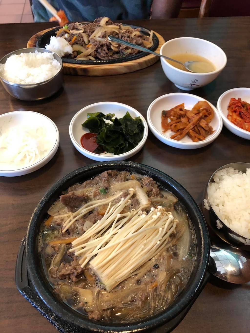 Duru Restaurant | restaurant | 220 Welland Ave, St. Catharines, ON L2R 2P4, Canada | 9056826920 OR +1 905-682-6920