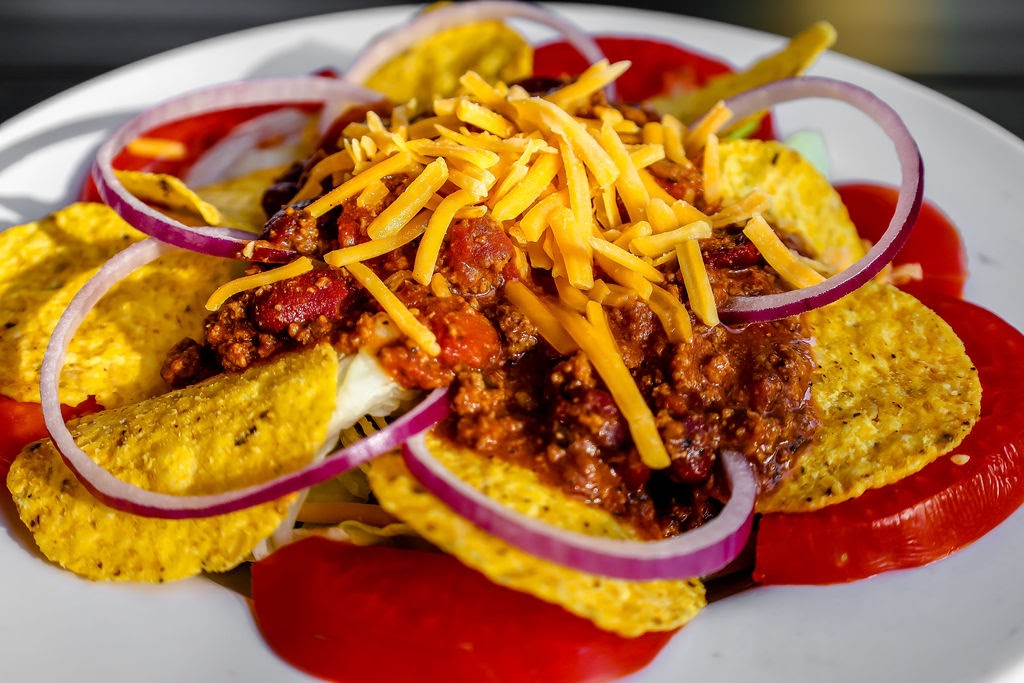 Chucks Backyard | restaurant | 409 Snow Hill Rd, Salisbury, MD 21804, USA | 4437363780 OR +1 443-736-3780