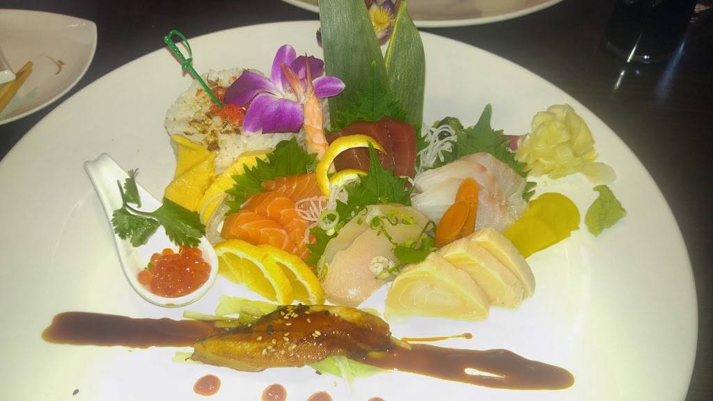 Sapporo Japanese Restaurant | restaurant | 1028 Pearson Dr, Hudson, WI 54016, USA | 7153812999 OR +1 715-381-2999