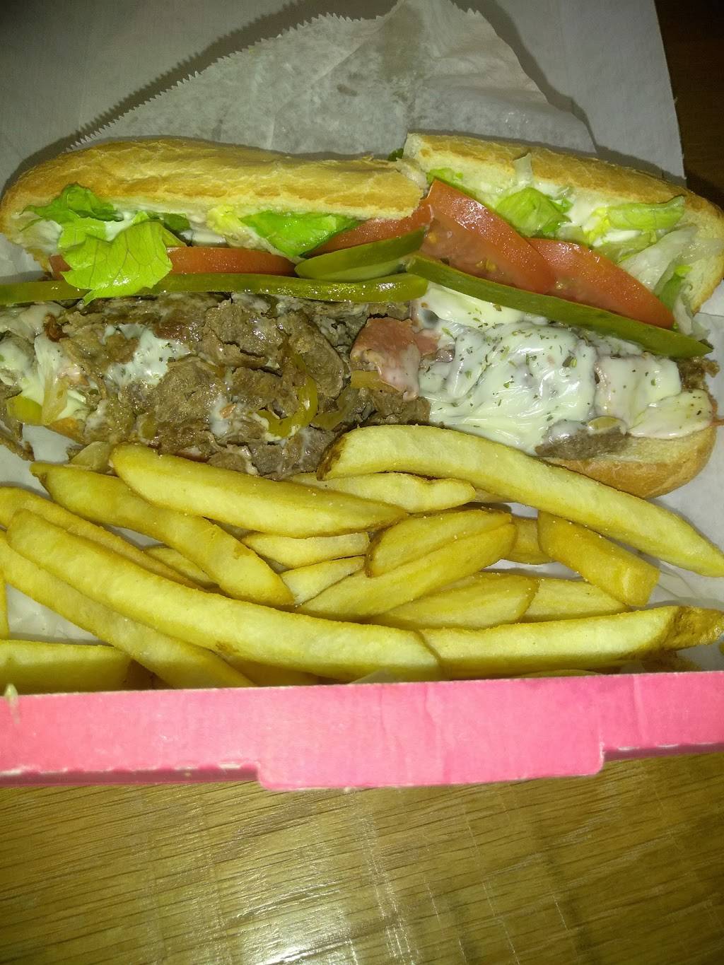 Charleys Philly Steaks | restaurant | 5033 N High St, Columbus, OH 43214, United States | 6143969299 OR +1 614-396-9299