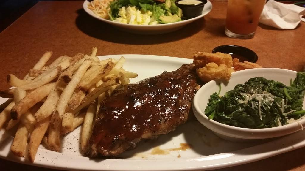 TGI Fridays | restaurant | 5740 Silver Hill Rd, Forestville, MD 20747, USA | 3014205520 OR +1 301-420-5520