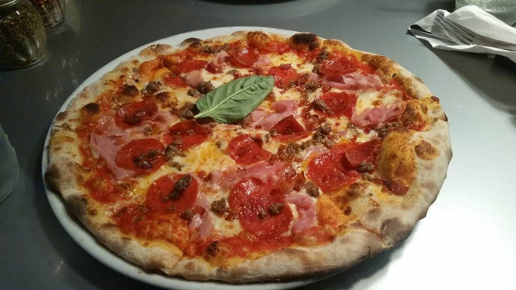 Giotto Maestro della Pizza | restaurant | 959 West Ave #2, Miami Beach, FL 33139, USA | 3055321138 OR +1 305-532-1138