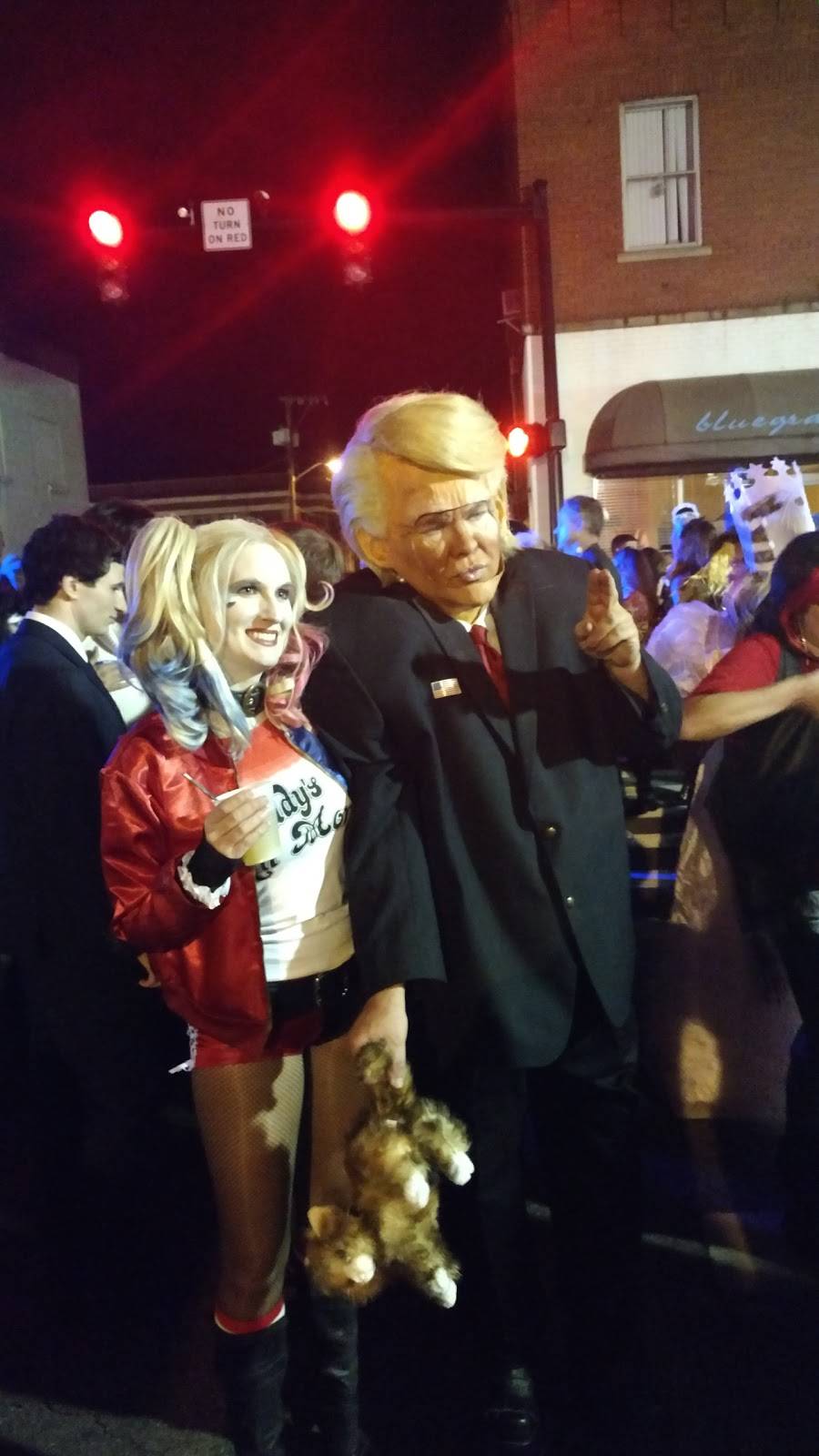 The Red Carpet Lounge | night club | 308 Elizabeth St, Charleston, WV 25311, USA | 3043429977 OR +1 304-342-9977