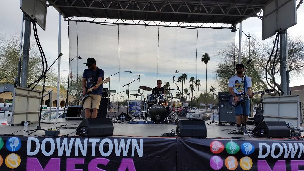 Mangos Mexican Cafe | restaurant | 44 W Main St, Mesa, AZ 85201, USA | 4804645700 OR +1 480-464-5700