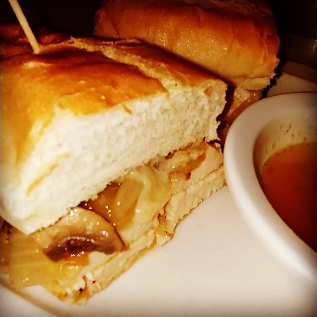 Cary St. Cafe | restaurant | 2631 W Cary St, Richmond, VA 23220, USA | 8043537445 OR +1 804-353-7445