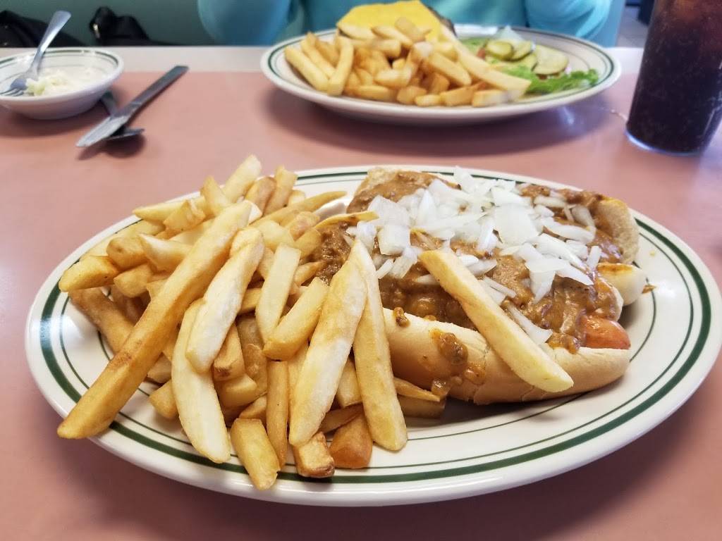 Golden Greek | restaurant | 180 N Groesbeck Hwy, Mt Clemens, MI 48043, USA | 5864638788 OR +1 586-463-8788