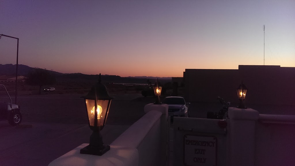 R Bar and Grill | night club | 3185 Maricopa Ave, Lake Havasu City, AZ 86406, USA | 9284533876 OR +1 928-453-3876