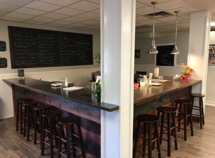 Follow Your Arrow Nutrition | restaurant | 2180 Broad St, Cranston, RI 02905, USA | 4014616111 OR +1 401-461-6111