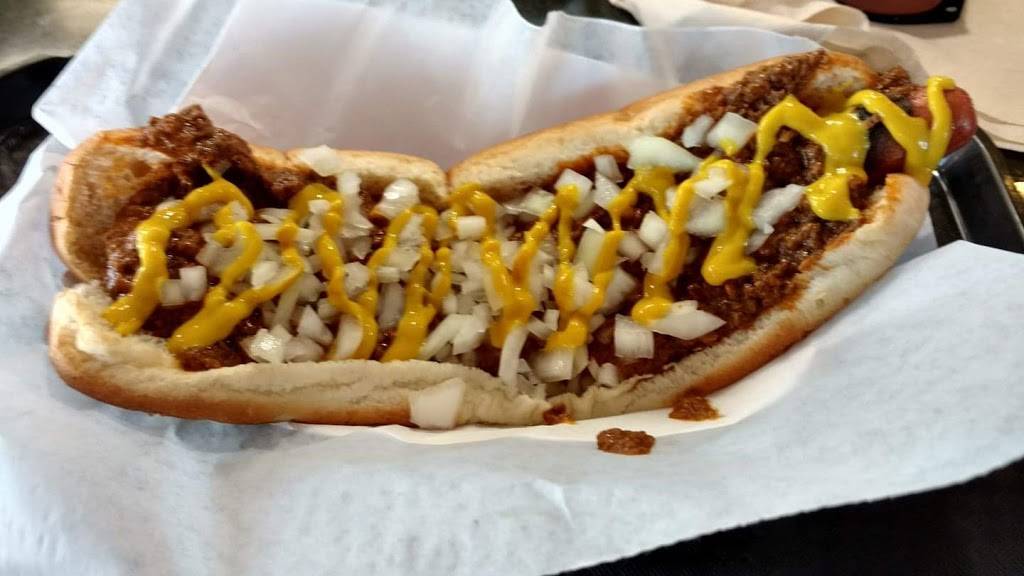 Wienerlicious | restaurant | 102 E Central Ave, Mackinaw City, MI 49701, USA | 2314367430 OR +1 231-436-7430