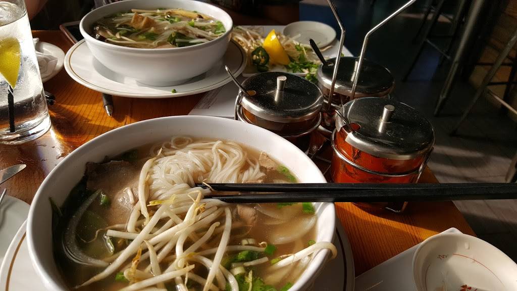 Rice Paper Vietnamese Restaurant | restaurant | 2241 N 7th St, Phoenix, AZ 85006, USA | 6026017621 OR +1 602-601-7621