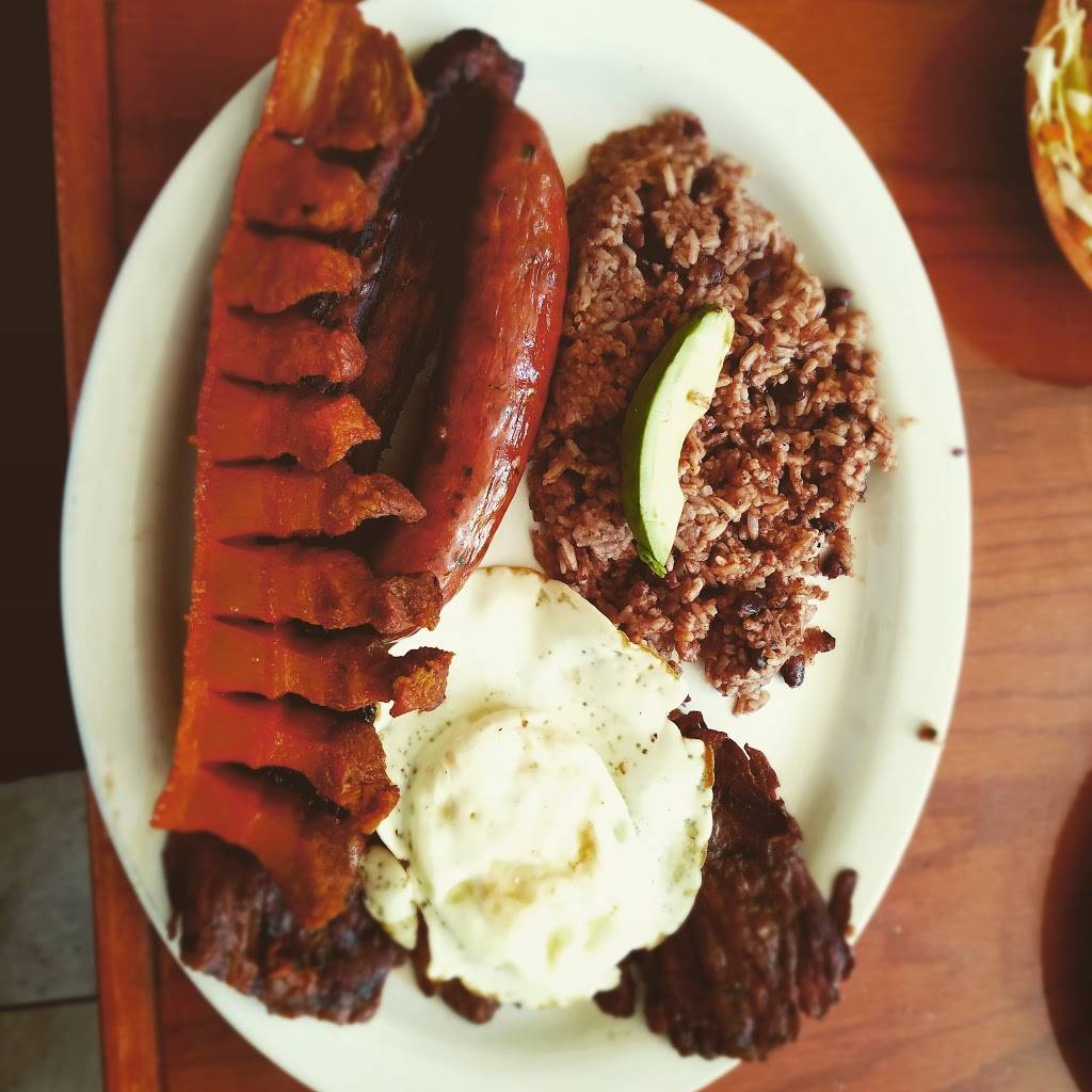 Olocuilta Pupuseria | restaurant | 3040 N Laramie Ave, Chicago, IL 60641, USA | 7736985462 OR +1 773-698-5462