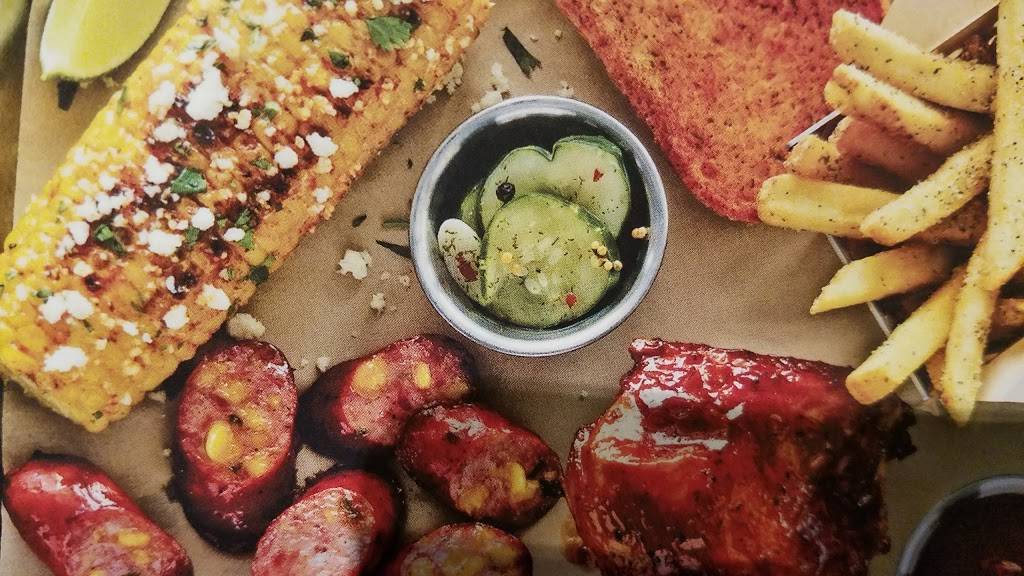 Chilis Grill & Bar | restaurant | 819 S College Rd, Wilmington, NC 28403, USA | 9103131477 OR +1 910-313-1477