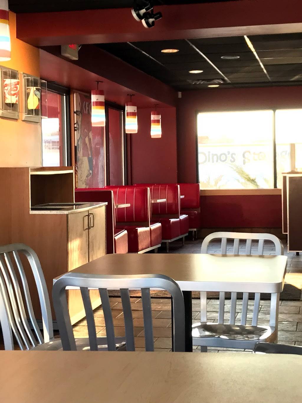 KFC | restaurant | 4358 Dodge St, Omaha, NE 68131, USA | 4025043474 OR +1 402-504-3474