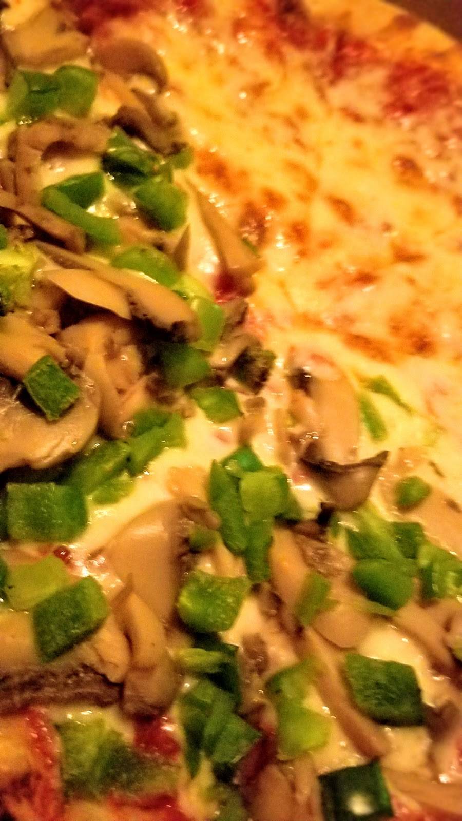 Franks Pizza & Chicken Inc | restaurant | 641 North Ave, Millvale, PA 15209, USA | 4128213575 OR +1 412-821-3575