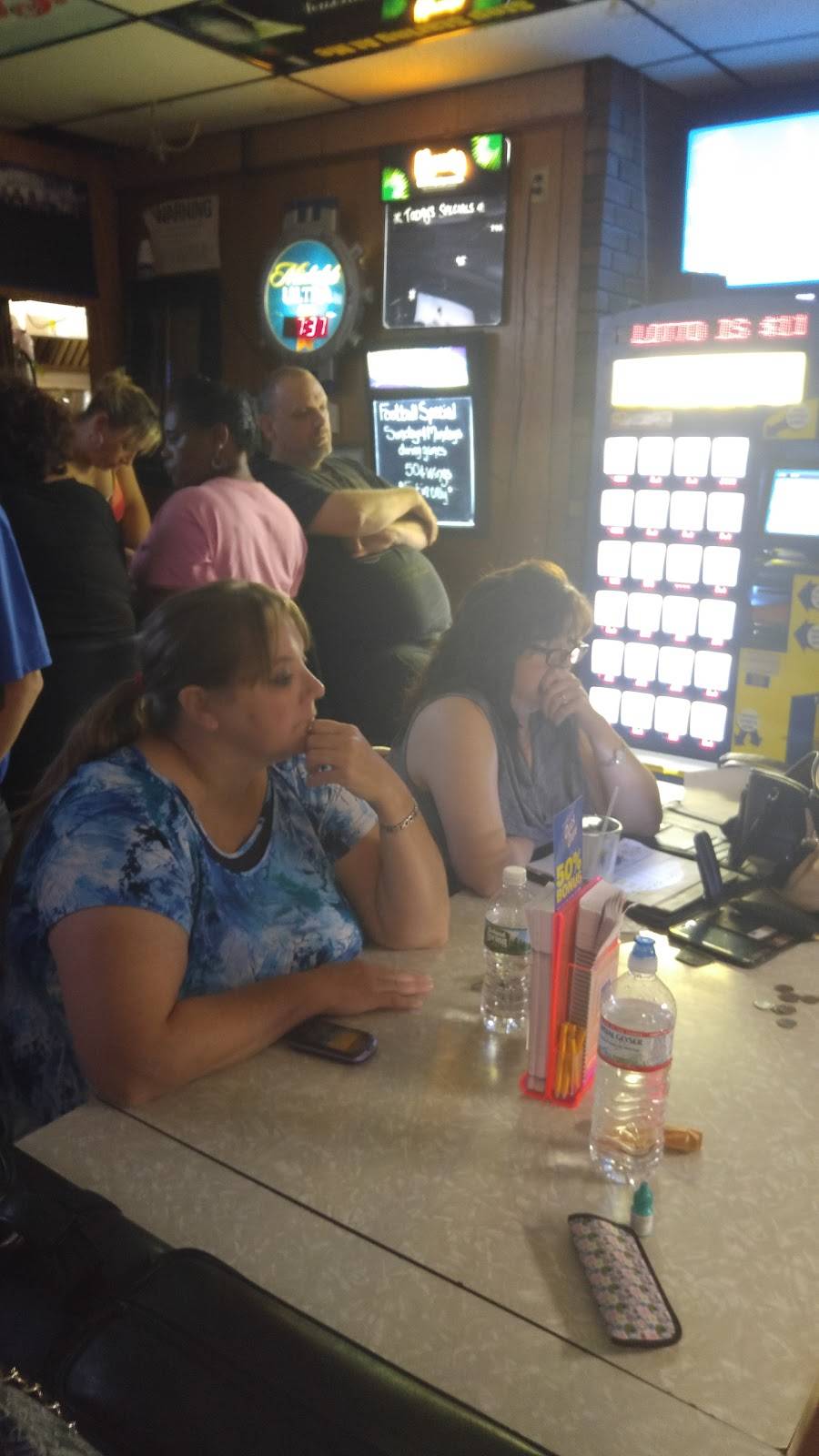 Fritzs Taproom | restaurant | 1913 Hamburg St, Schenectady, NY 12304, USA | 5183829547 OR +1 518-382-9547