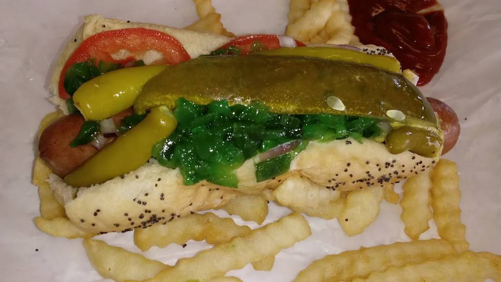 Lukes Italian Beef | restaurant | 1615 S Alvernon Way, Tucson, AZ 85711, USA | 5207478399 OR +1 520-747-8399