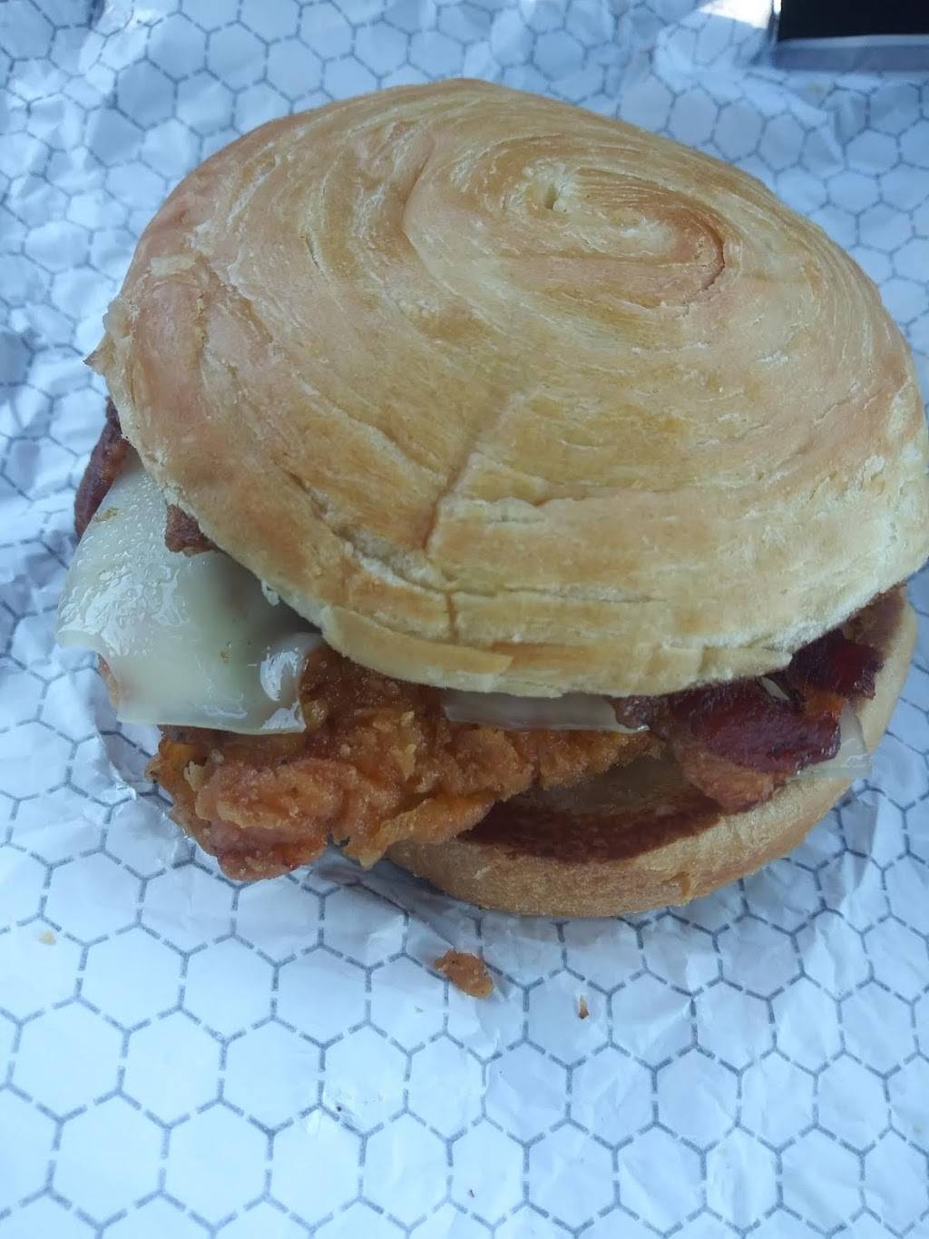 Wendys | restaurant | 20561 Gibraltar Rd, Brownstown Charter Twp, MI 48183, USA | 7346761406 OR +1 734-676-1406