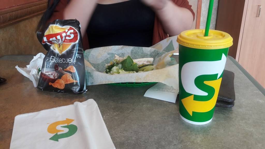 Subway Restaurants | restaurant | 1410 S San Jacinto Ave, San Jacinto, CA 92583, USA | 9516540110 OR +1 951-654-0110