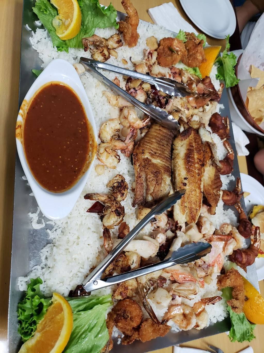 Rocamar Seafoods Restaurant | restaurant | 2014 Glenoaks Blvd, San Fernando, CA 91340, USA | 8183614669 OR +1 818-361-4669