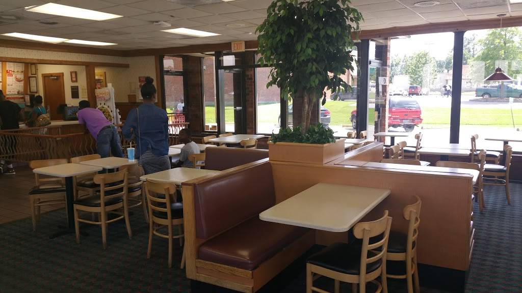 Wendys | restaurant | 3196 Austin Peay Hwy, Memphis, TN 38128, USA | 9013824800 OR +1 901-382-4800