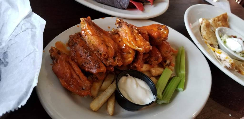 The All American Steakhouse & Sports Theater Manassas | restaurant | 5594 Ashland Community Square, Manassas, VA 20112, USA | 7035801800 OR +1 703-580-1800