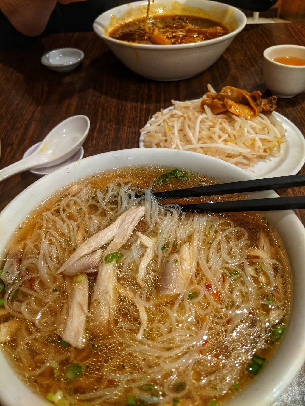 Phở Gà Hương Quê Cafe | cafe | 1228 7th Ave, Oakland, CA 94606, USA | 5108358488 OR +1 510-835-8488