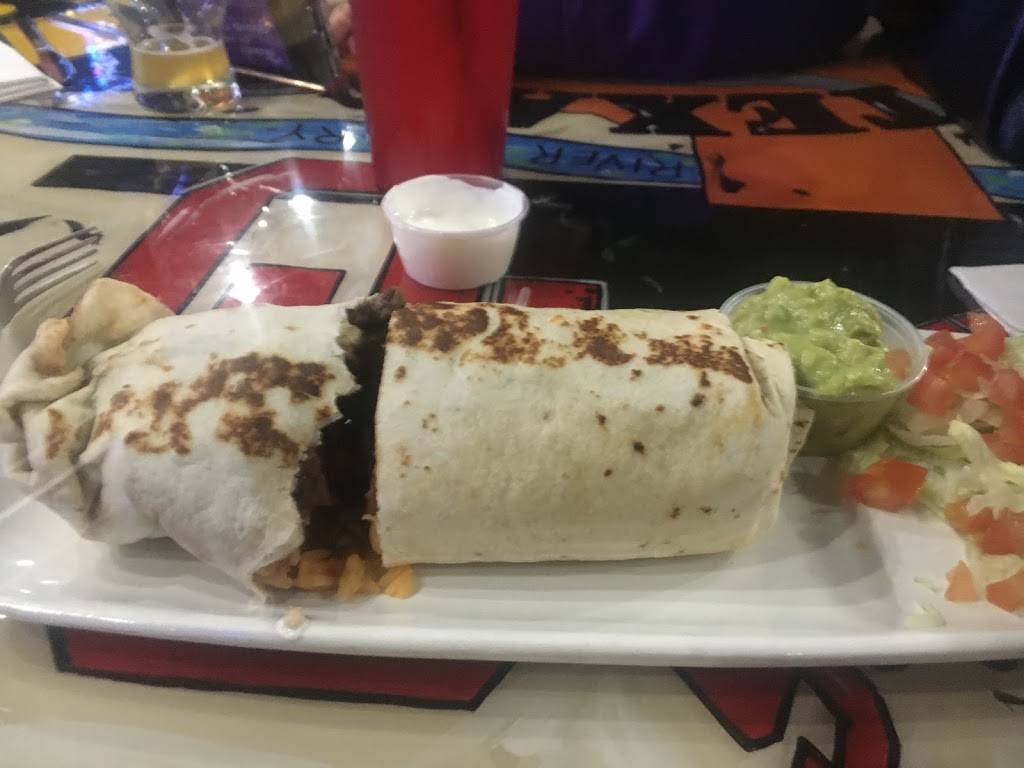Deer Creek Sports Cantina & Tacos | restaurant | 12221 Mary Plaza, Omaha, NE 68142, USA | 4028841964 OR +1 402-884-1964