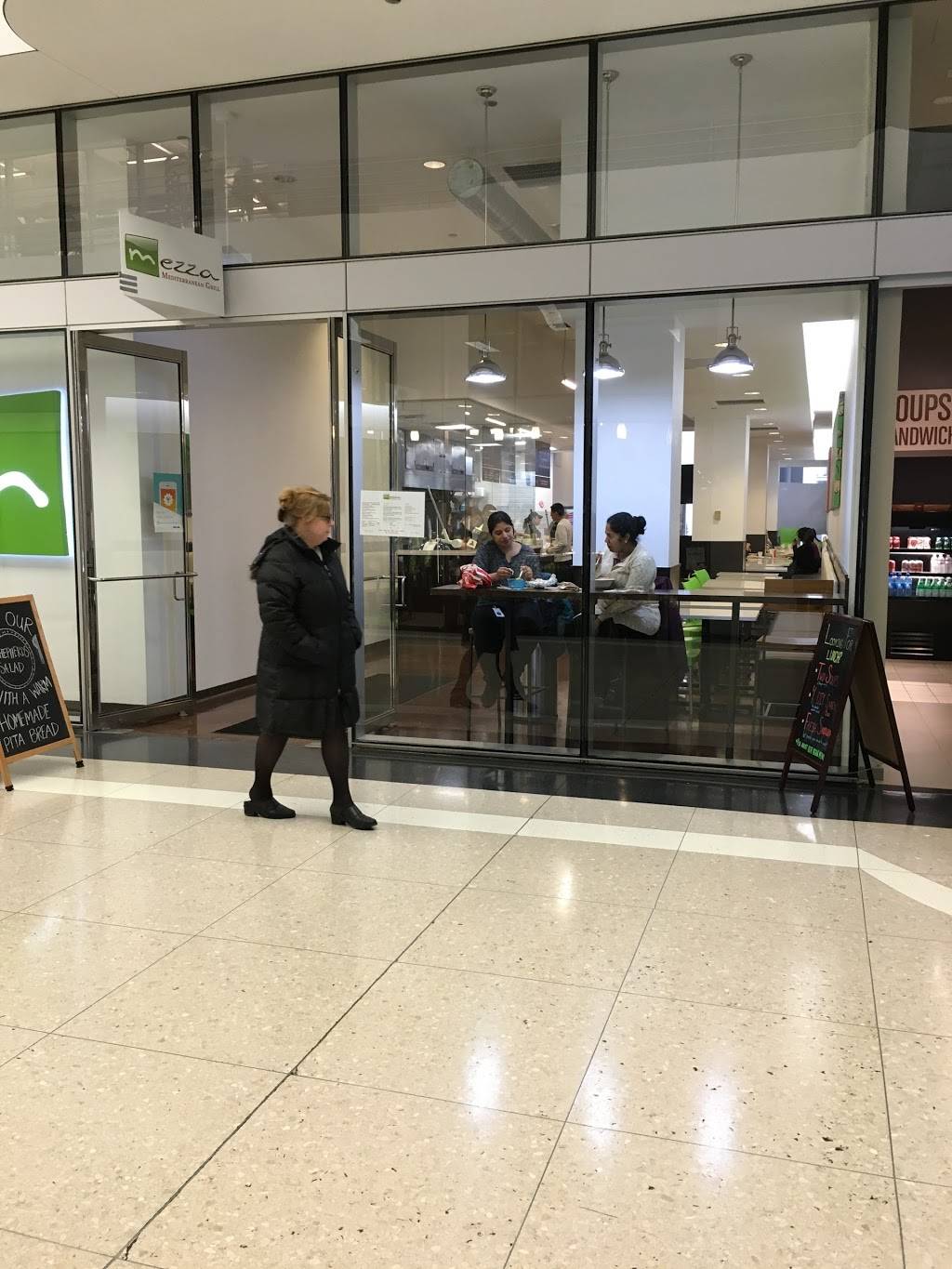 Mezza Mediterranean Grill | restaurant | Board of Trade, 141 W Jackson Blvd, Chicago, IL 60604, USA | 3126621796 OR +1 312-662-1796