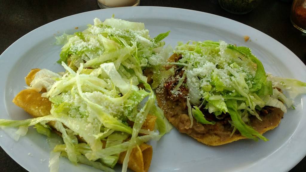 Menudería Guadalajara PLAYAS | restaurant | Calle Pedregal 1101, Playas, Jardines Playas de Tijuana, 22500 Tijuana, B.C., Mexico | 016643827052 OR +52 664 382 7052