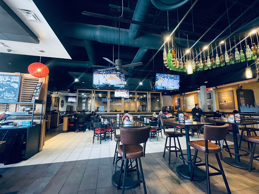 UNO Pizzeria & Grill Canton Crossing | restaurant | 3821 Boston St, Baltimore, MD 21224, USA | 6672123776 OR +1 667-212-3776