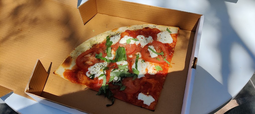 Mad pie | restaurant | 2420 Victory Ave, Dallas, TX 75219, USA | 2142380619 OR +1 214-238-0619