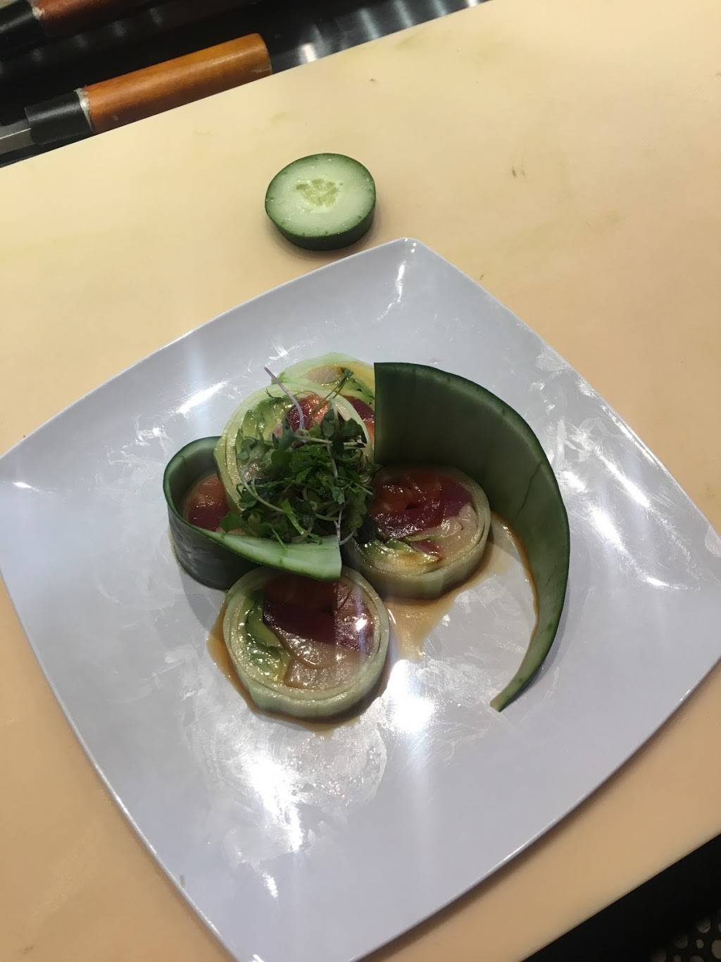 Sakura Sushi | restaurant | 30010 Temecula Pkwy #101, Temecula, CA 92592, USA | 9515873359 OR +1 951-587-3359