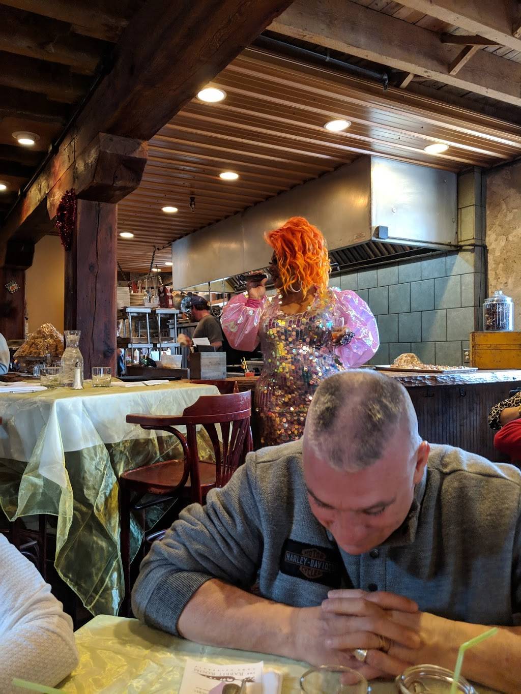 The Rabbit Room | restaurant | 61 N Main St #1, Honeoye Falls, NY 14472, USA | 5855821830 OR +1 585-582-1830