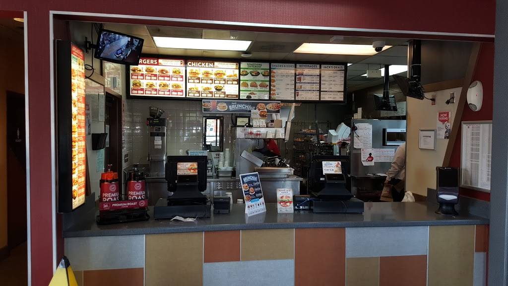 Jack in the Box | restaurant | 697 Curtner Ave, San Jose, CA 95125, USA | 4082676682 OR +1 408-267-6682