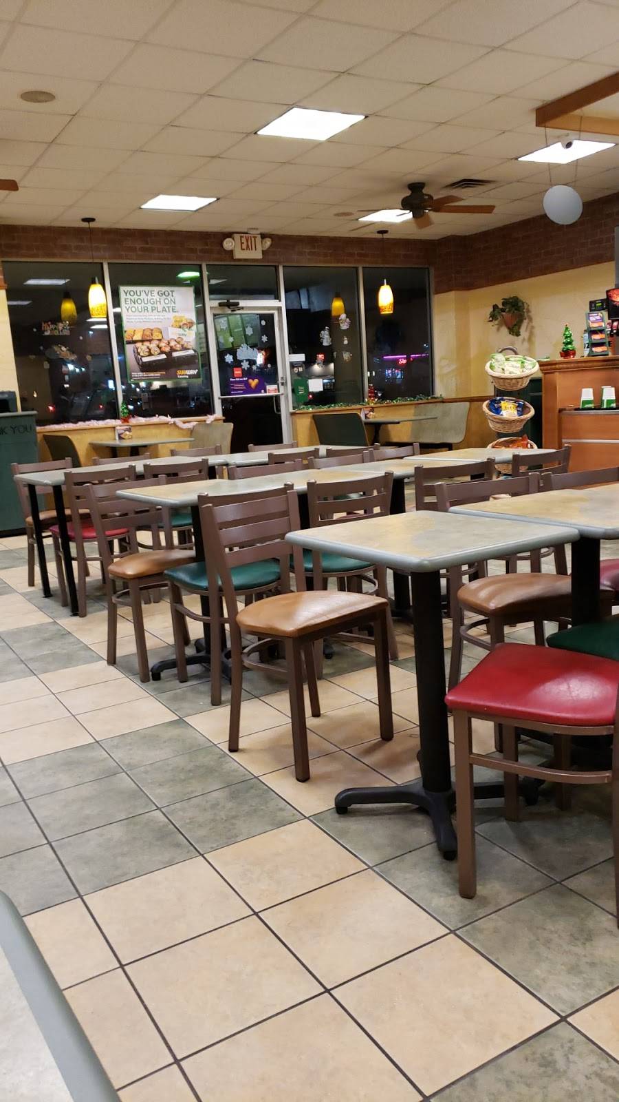 Subway | restaurant | 2170 Park Rd, Connersville, IN 47331, USA | 7658257031 OR +1 765-825-7031