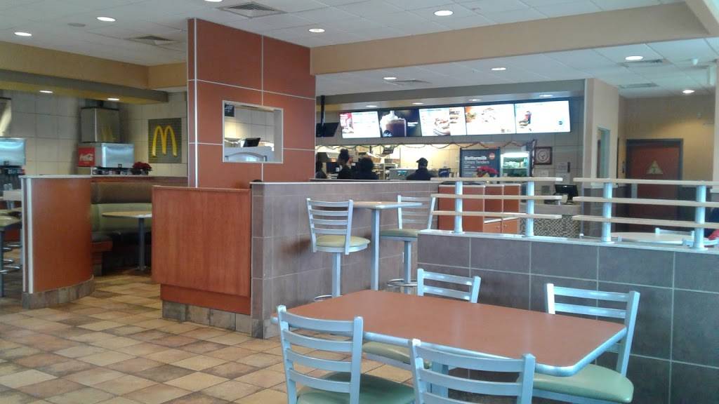 McDonalds | cafe | 3050 Carnegie Ave, Cleveland, OH 44115, USA | 2168817321 OR +1 216-881-7321