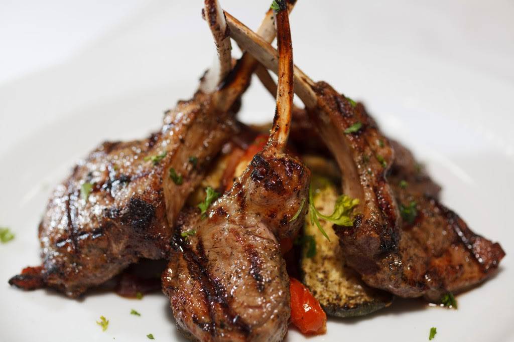 Chateau West | restaurant | 3408 West End Ave, Nashville, TN 37203, USA | 6154322622 OR +1 615-432-2622