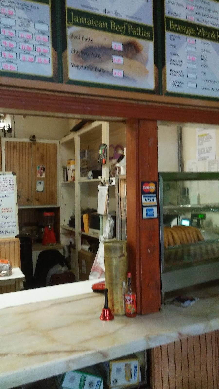 Mikeys Jamaican Restaurant & Pub | restaurant | 736 E Main St, Waterbury, CT 06702, USA | 2037558112 OR +1 203-755-8112