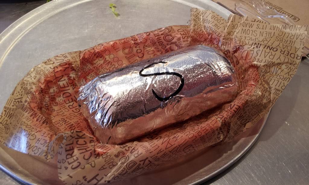 Chipotle Mexican Grill | restaurant | 3757 S Gilbert Rd Ste 110, Gilbert, AZ 85297, USA | 4809638585 OR +1 480-963-8585