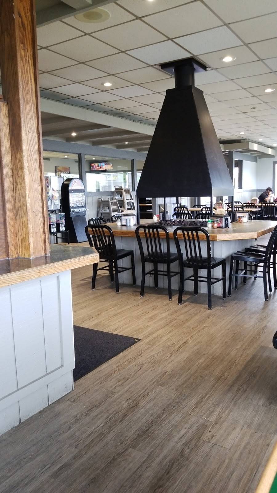 Round Table Pizza | meal delivery | 10415 Tierrasanta Blvd, San Diego, CA 92124, USA | 8582773111 OR +1 858-277-3111