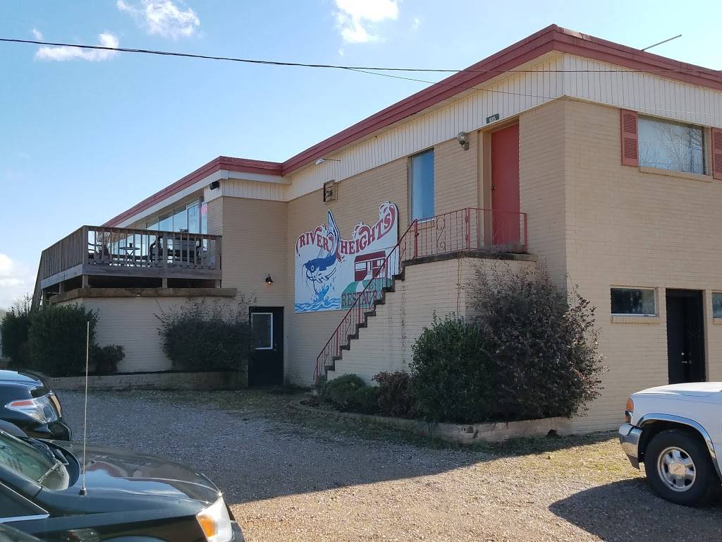 River Heights Restaurant | restaurant | 935 Riverside Ln, Crump, TN 38327, USA | 7316324484 OR +1 731-632-4484