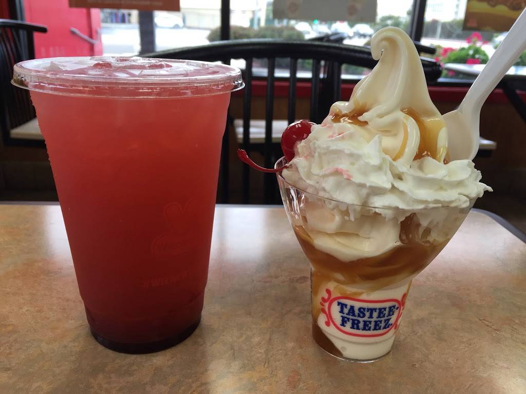 Wienerschnitzel | restaurant | 1125 W Carson St, Torrance, CA 90502, USA | 3105339111 OR +1 310-533-9111