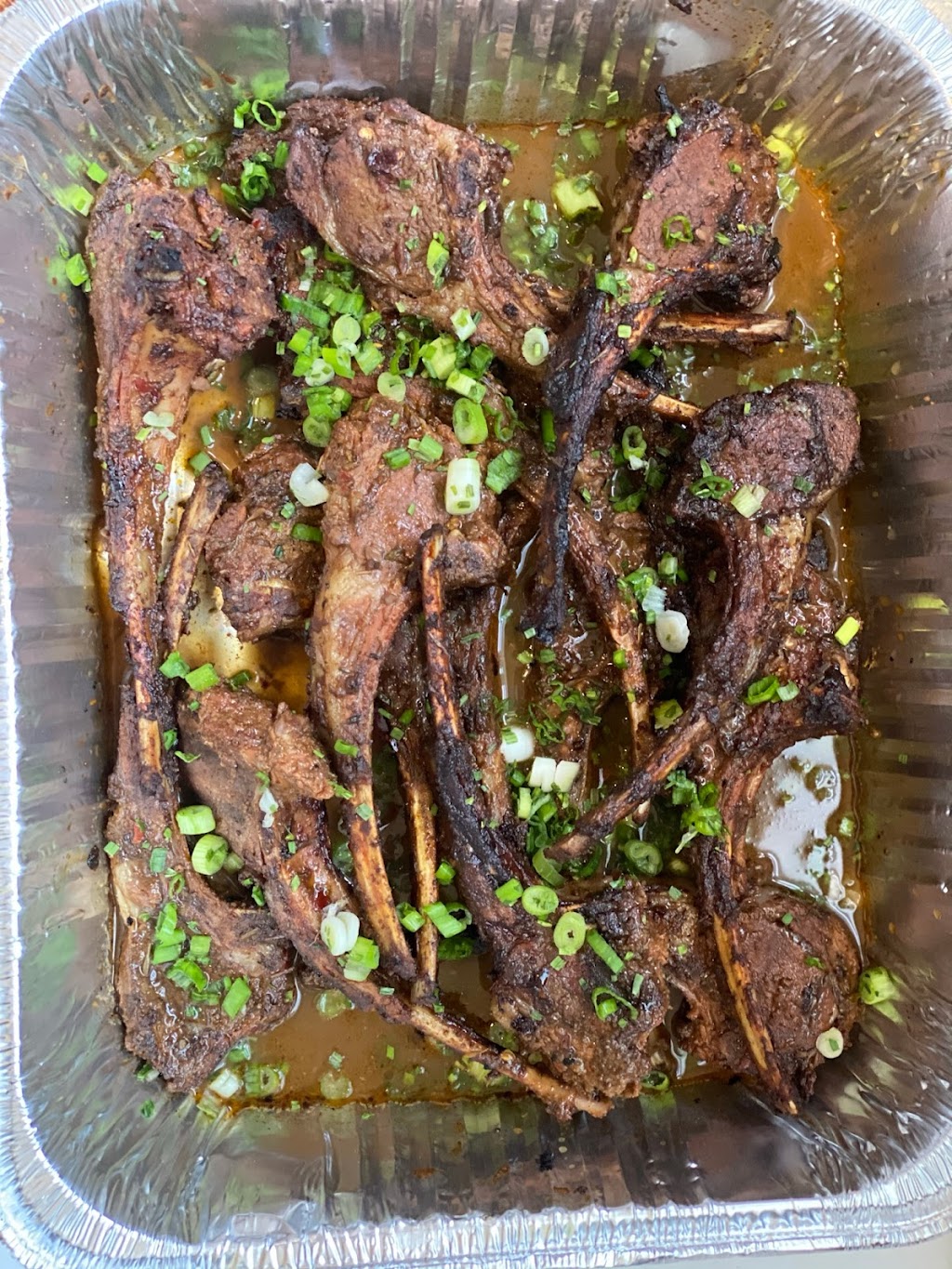 Monroë Lavish Cuisine | restaurant | 7523 S Paxton Ave, Chicago, IL 60649, USA | 3124852971 OR +1 312-485-2971