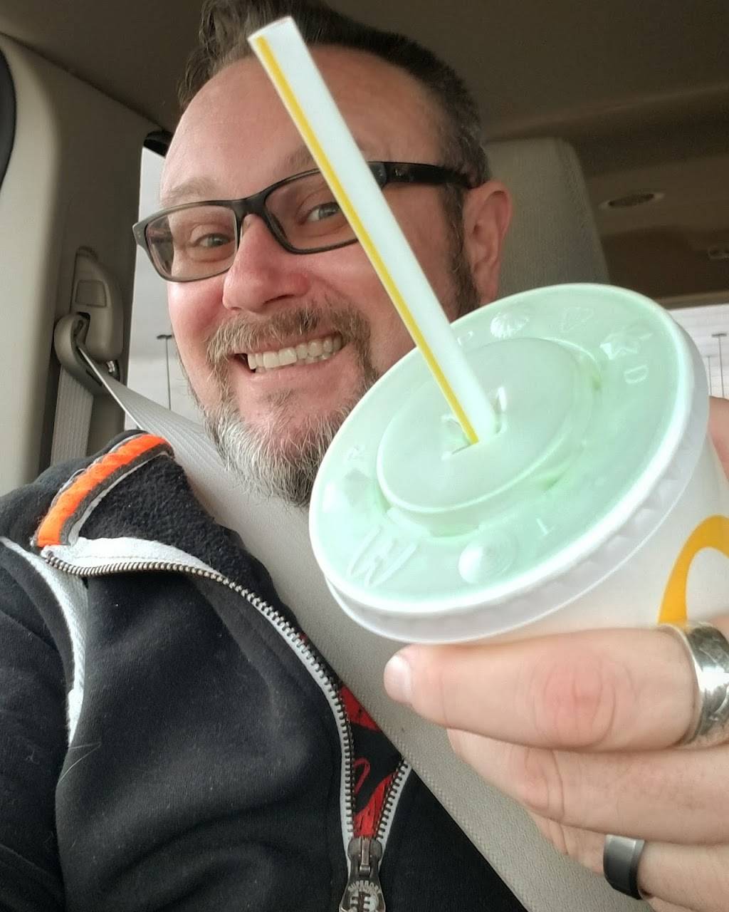 McDonalds | cafe | 22 Pinebush Rd, Cambridge, ON N1R 8K5, Canada | 5196246699 OR +1 519-624-6699