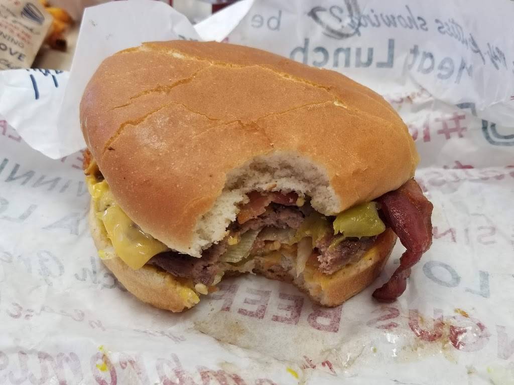 Blakes Lotaburger | restaurant | 3201 Isleta Blvd SW, Albuquerque, NM 87105, USA | 5058771091 OR +1 505-877-1091