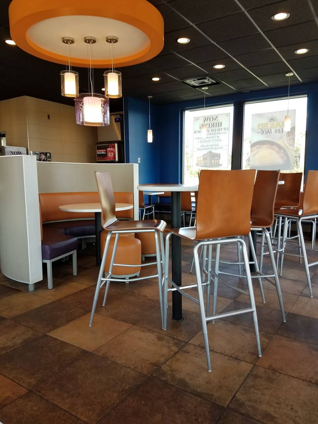 Taco Bell | meal takeaway | 10558 Hartland Square Dr, Hartland, MI 48353, USA | 8106320270 OR +1 810-632-0270